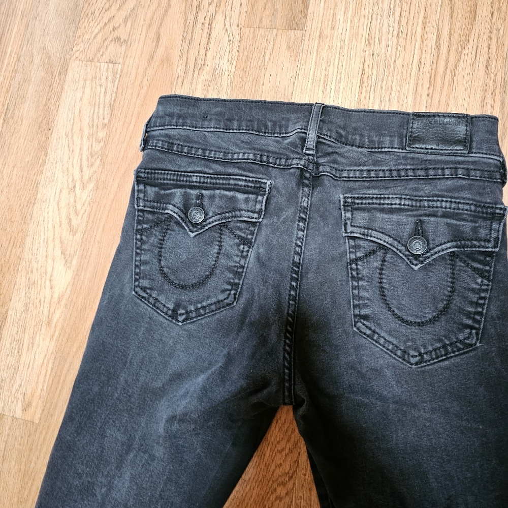 Halle true religion jeans